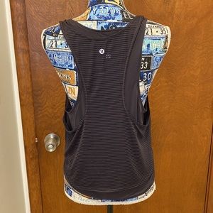 Lululemon tank top size small